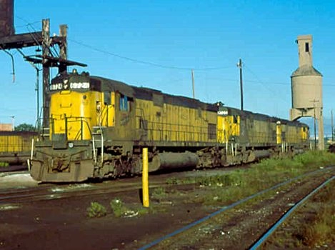 CNW Escanaba engine facility